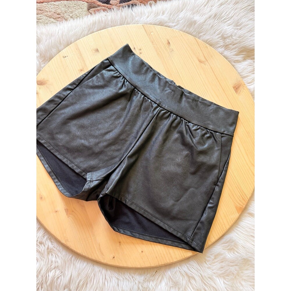 Commando Shorts - Picture 4 of 9
